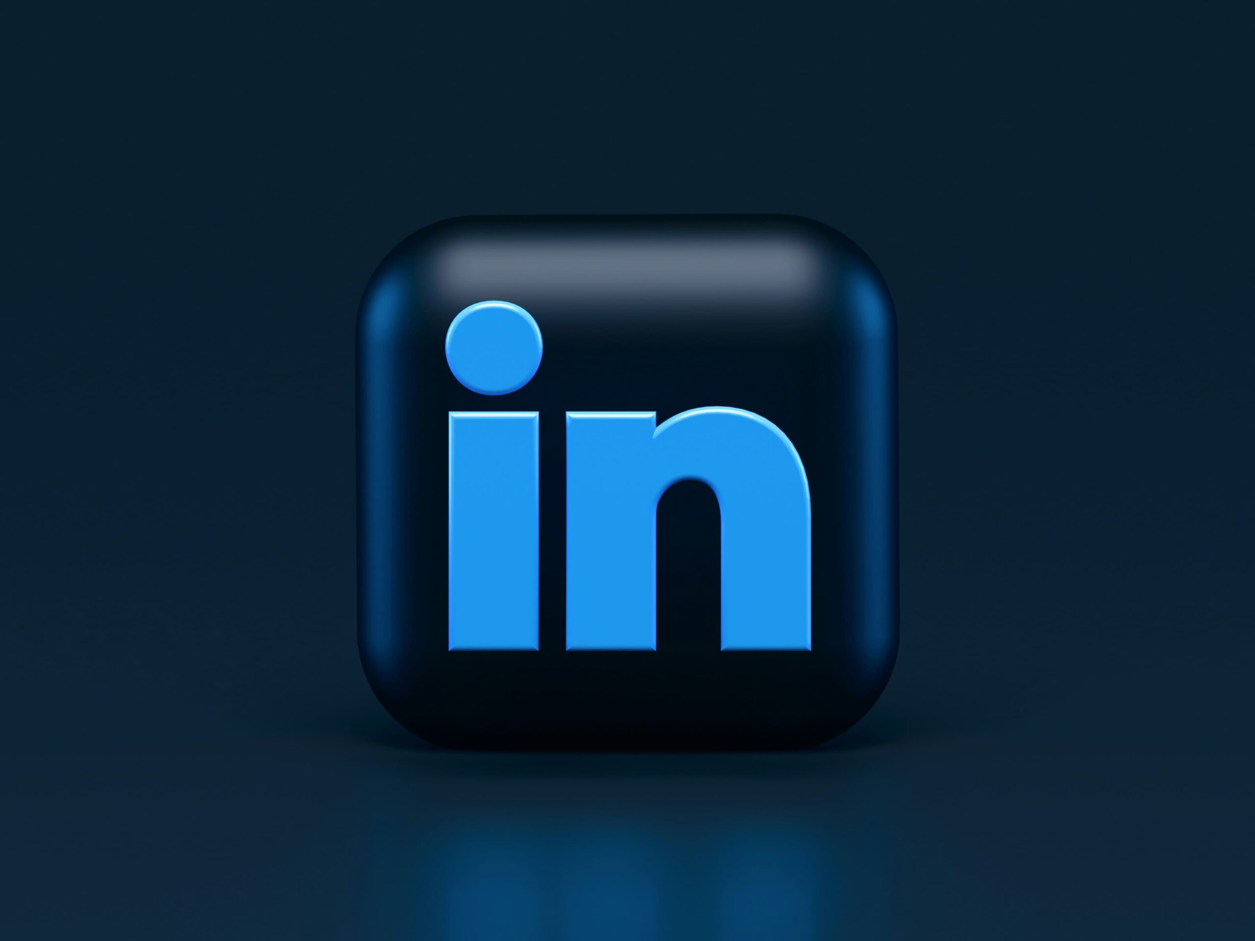 LinkedIn Spotlight Ads: An Intro & Benefits